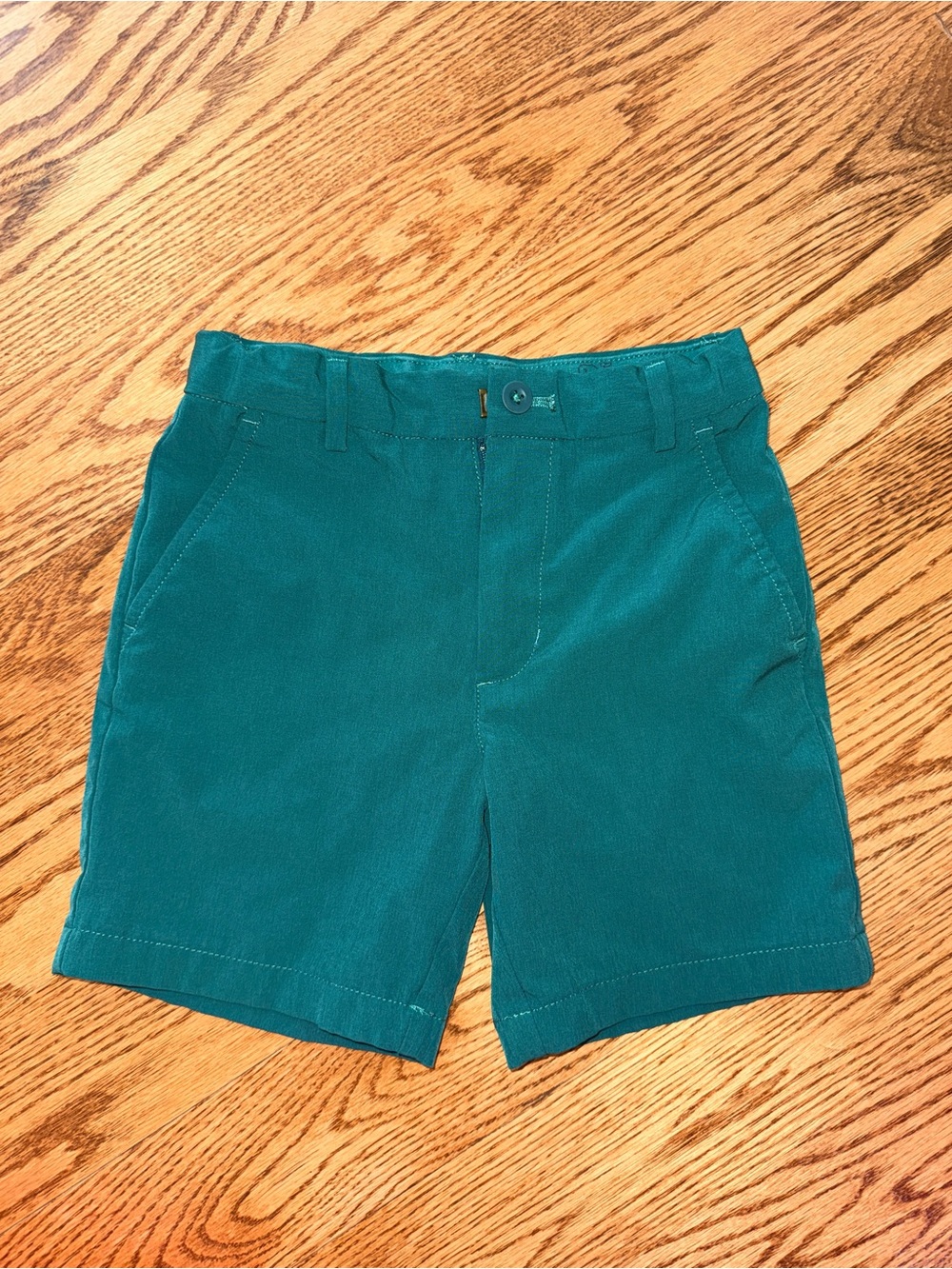 Vineyard Vines performance shorts